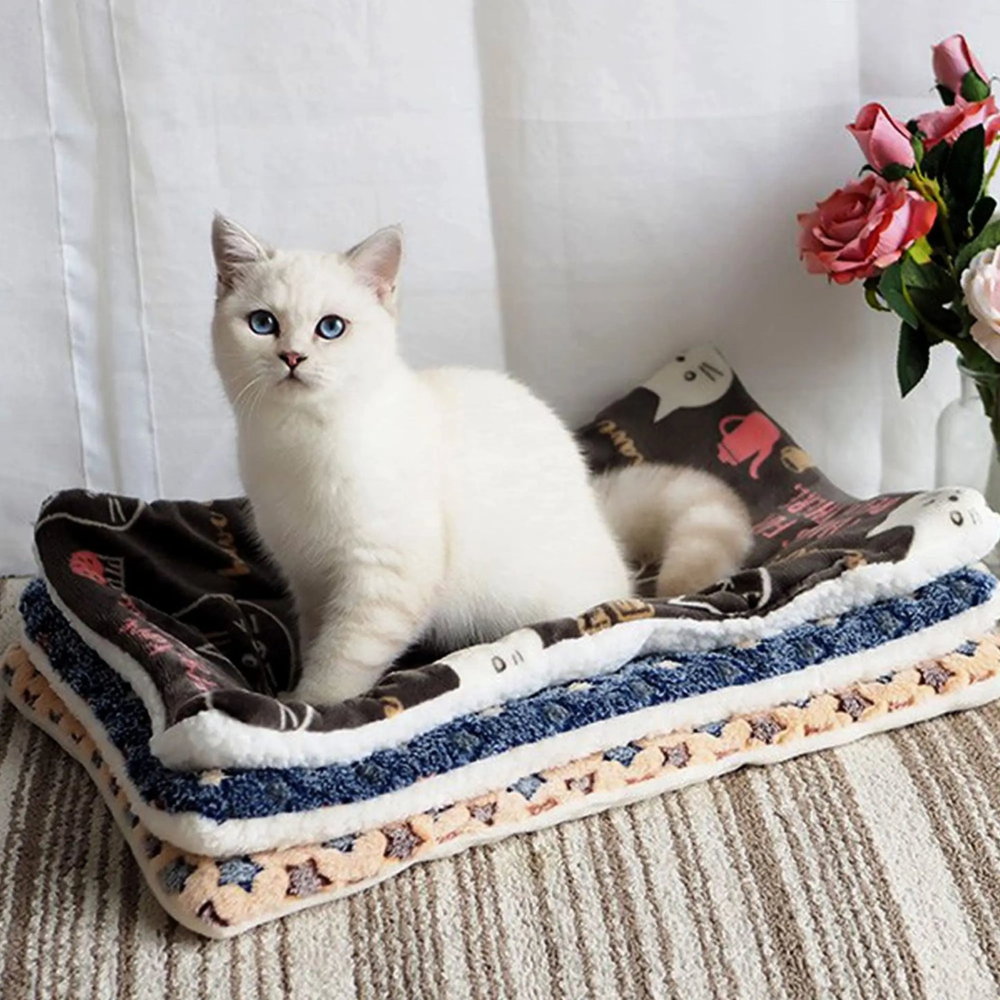 Large Size Flannel Dog Bed Thicken Cat Bed Sleeping Mat Dog Mat